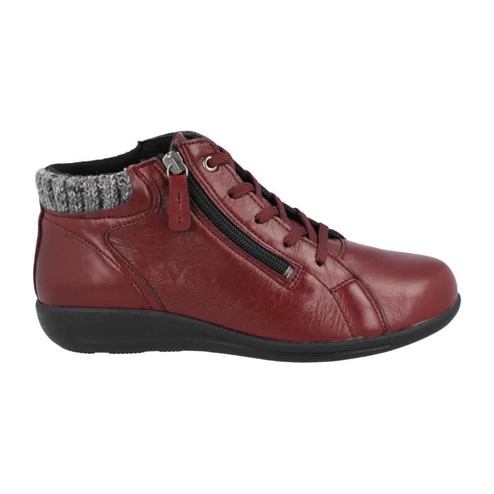 D.B - Pipit - Red Berry - Boots