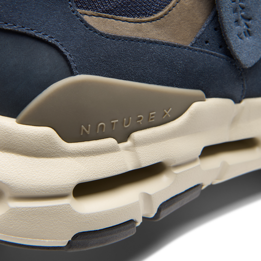 Clarks - NXE Lo - Navy Nubuck - Trainers