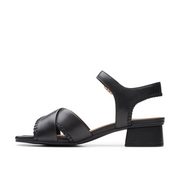 Clarks - Serina35 Cross - Black Leather - Sandals