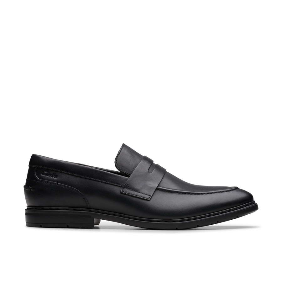 Clarks Banbury Lo Black Leather Shoes