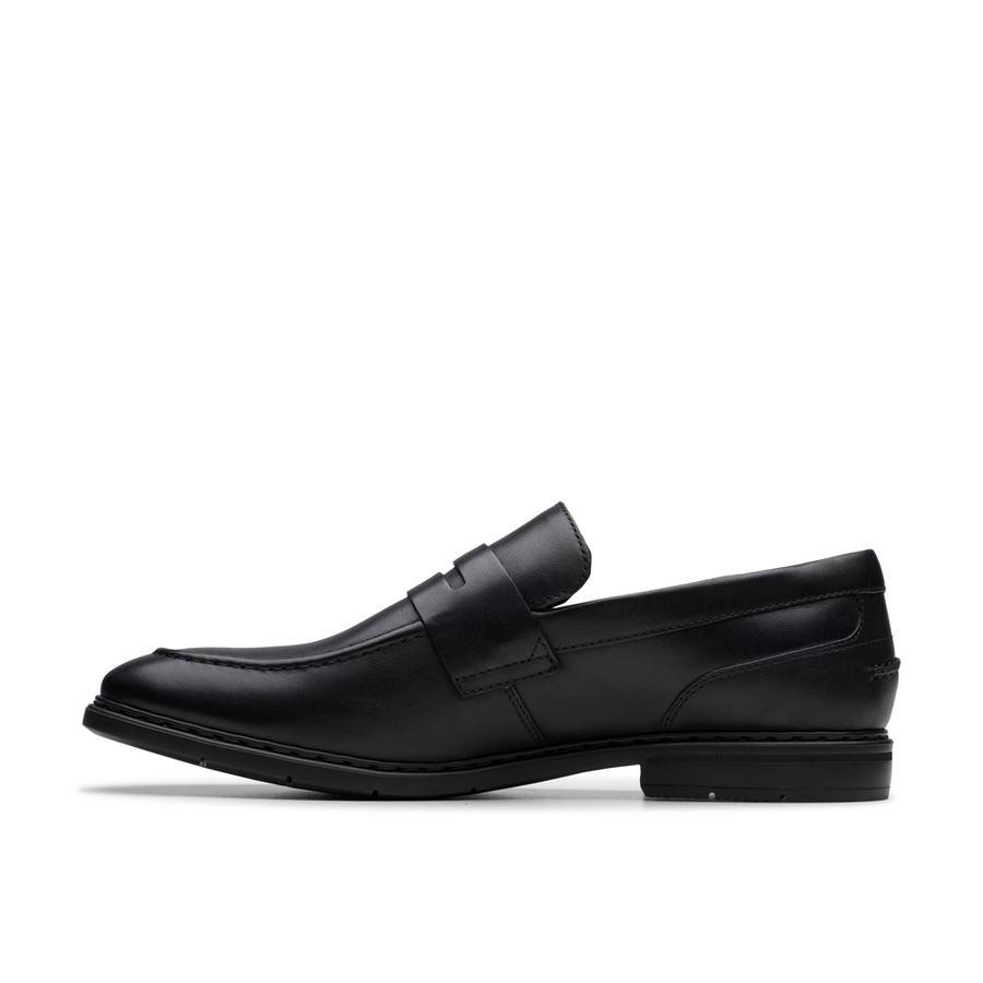 Clarks Banbury Lo Black Leather Shoes