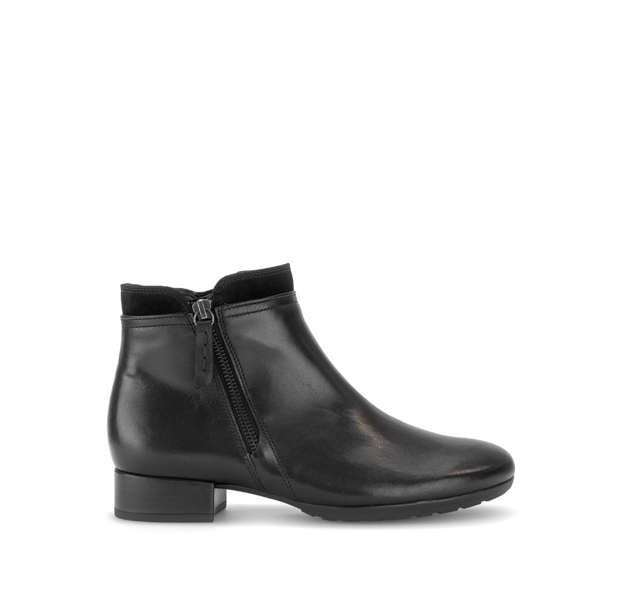 Gabor Briano 8031.02.001 Black Boots