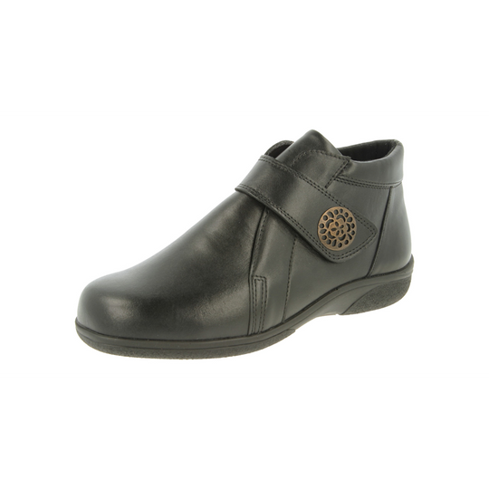 DB Wider Fit Shoes at Robert Carder Shoes