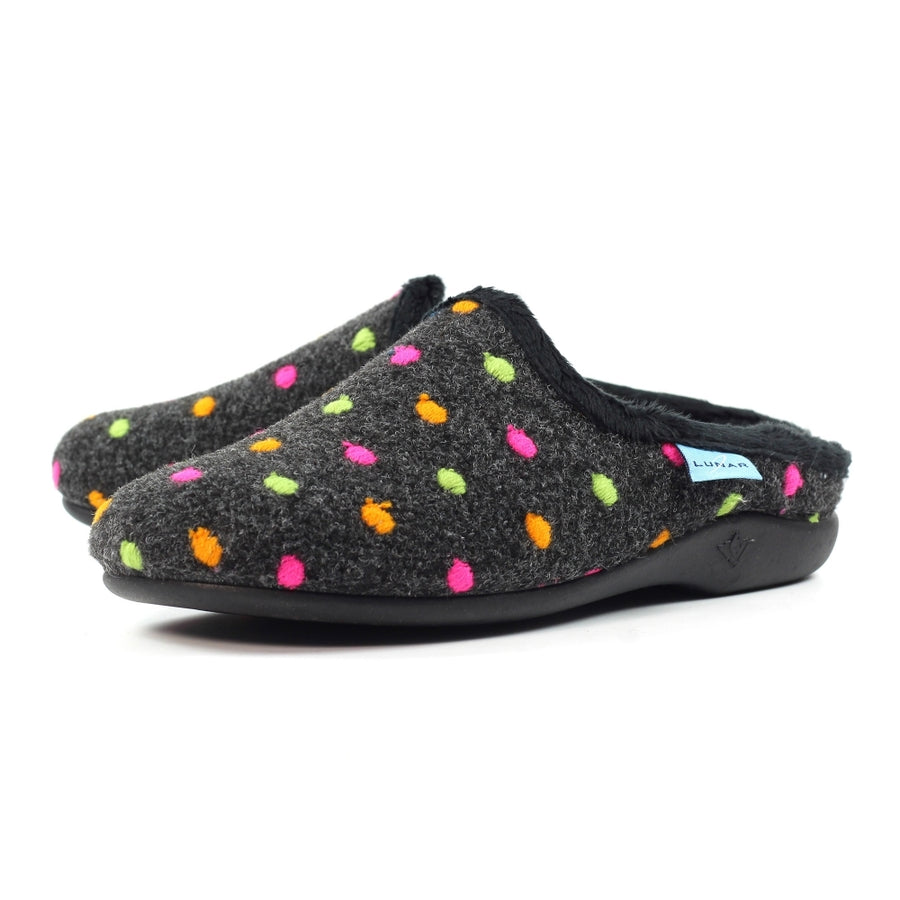 Lunar - Peanut - Black - Slippers